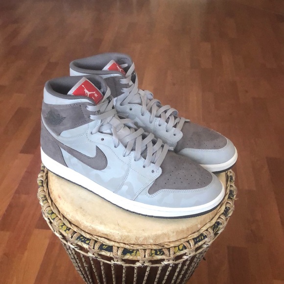 Air Jordan 1 Retro High Camo Wolf Gray AA3993-027 - Picture 2 of 8